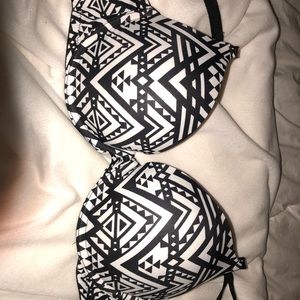 Victoria’s Secret PINK bra